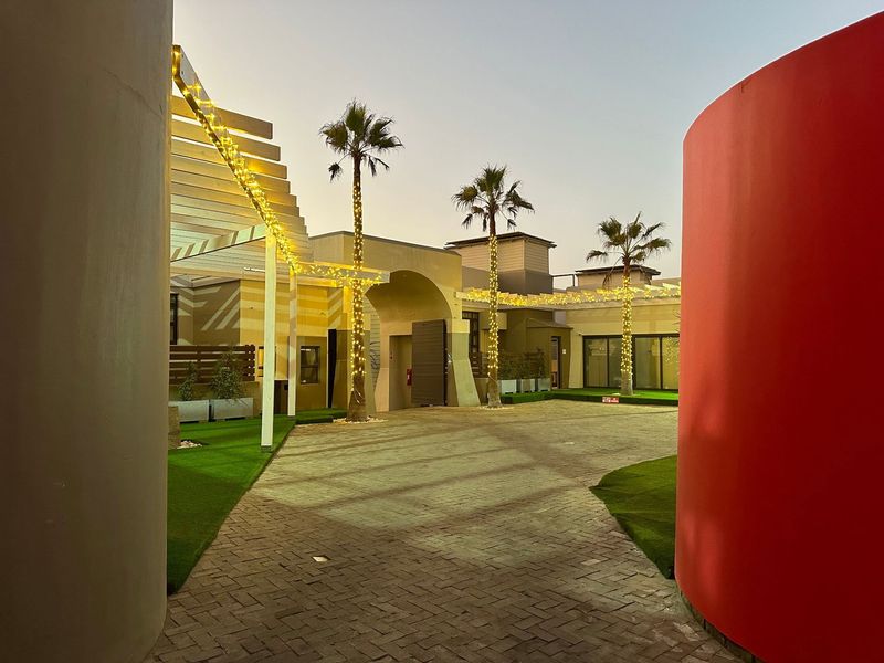 Seaside Tranquility and Luxury Unveiled - Photo 9