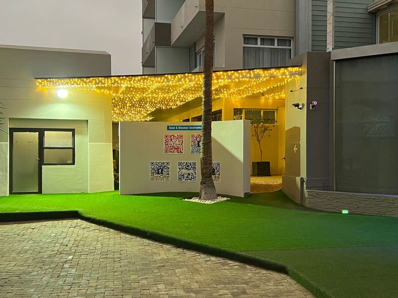 Seaside Tranquility and Luxury Unveiled - Photo 10