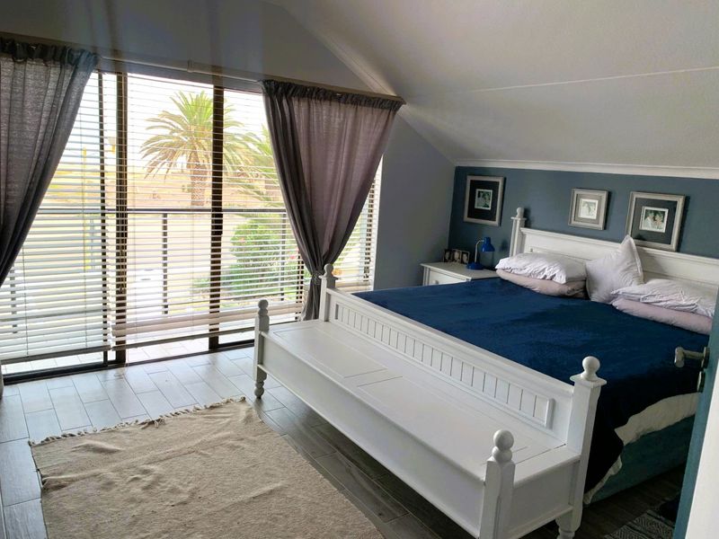 Beachfront Views - Photo 6