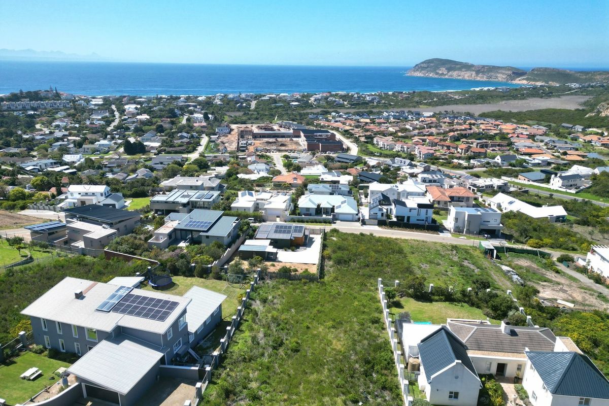 A Whale Rock Jewel!!  Prime Vacant Stand with Magnificient Sea Views! - Photo 3