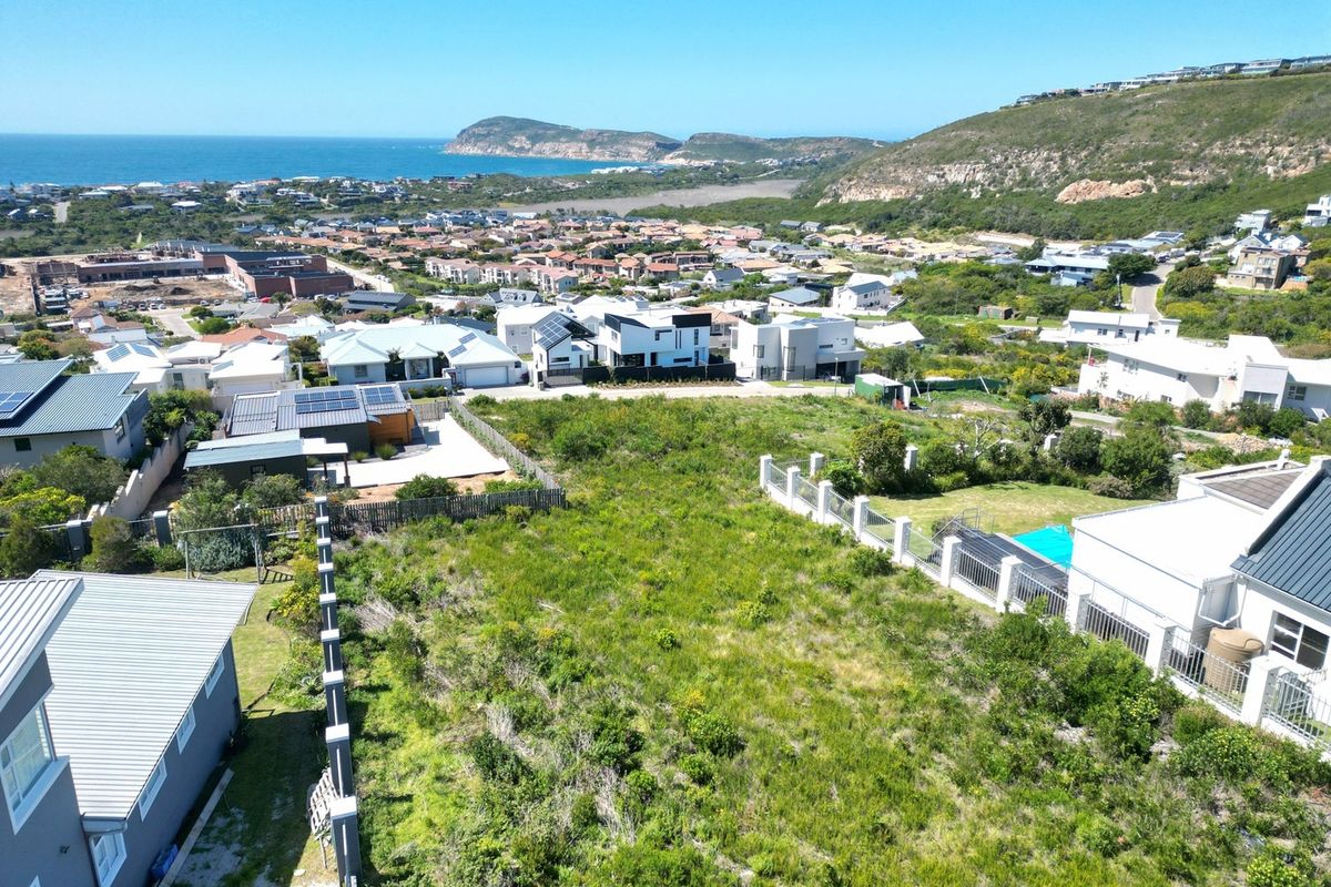 A Whale Rock Jewel!!  Prime Vacant Stand with Magnificient Sea Views! - Photo 4