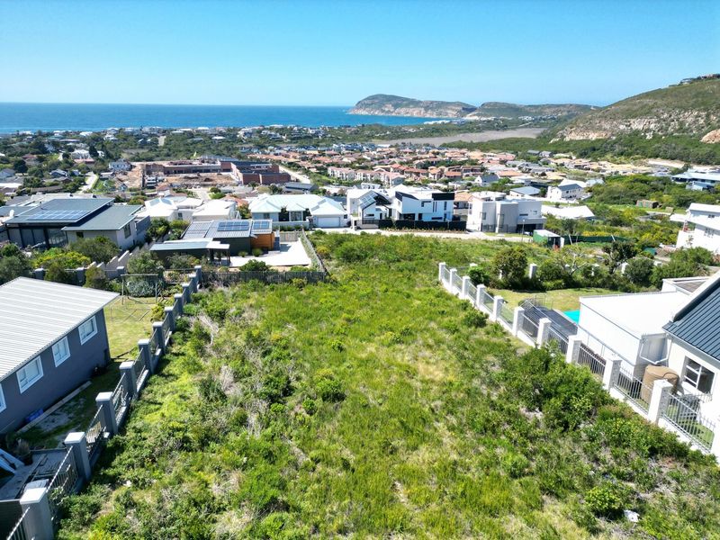A Whale Rock Jewel!!  Prime Vacant Stand with Magnificient Sea Views! - Photo 2