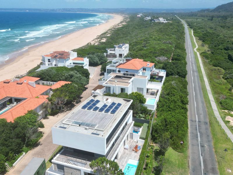Unbeatable Location! Vacant Stand in The Waves Estate with Breathtaking Sea Views - Photo 3