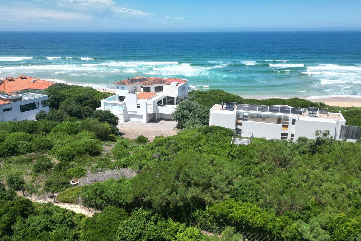Unbeatable Location! Vacant Stand in The Waves Estate with Breathtaking Sea Views - Photo 4