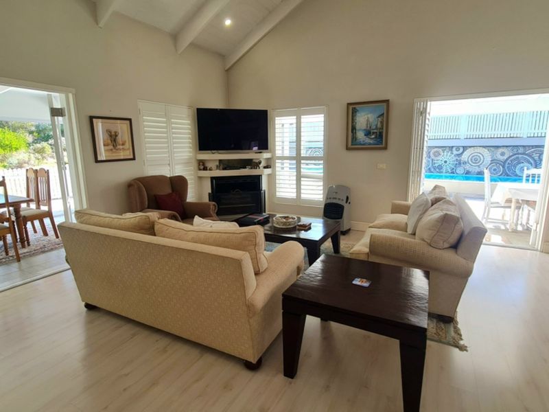 Exceptional Fairway Living in Prestigious Goose Valley Golf Estate - Photo 10