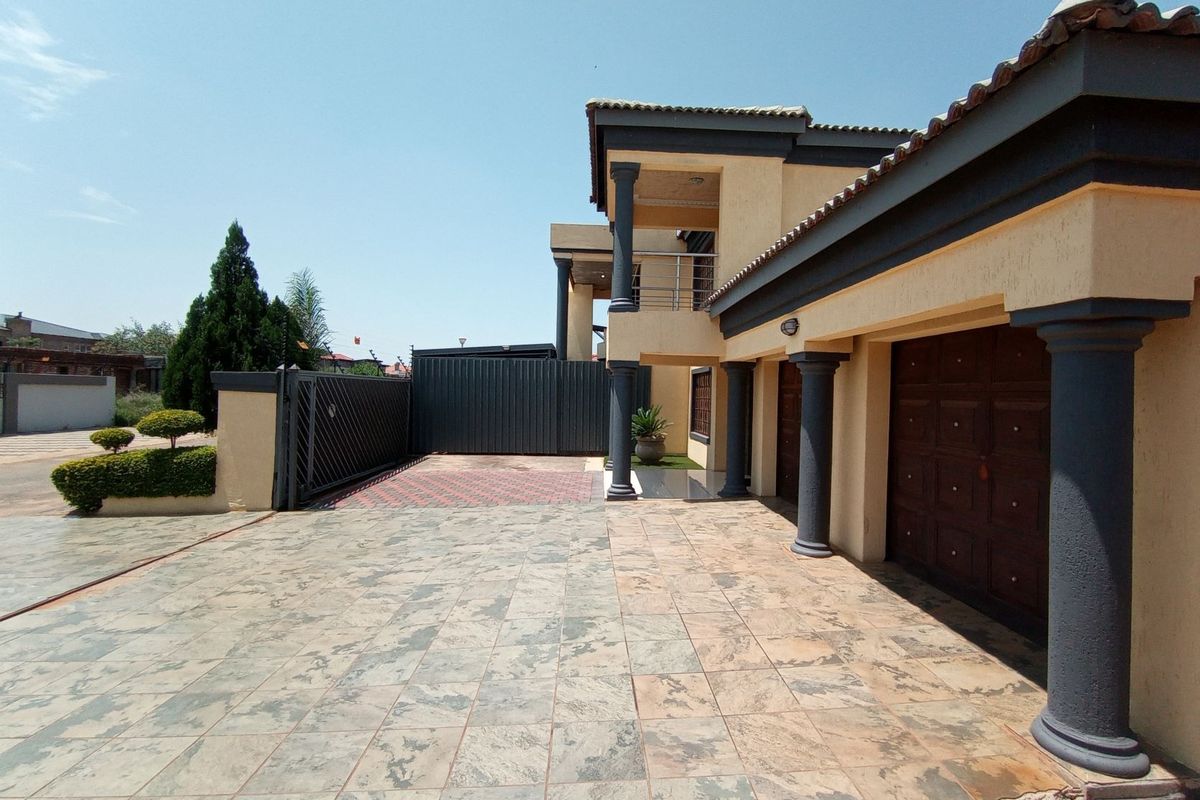 LOVE AT FIRST SIGHT!!!! - Photo 4