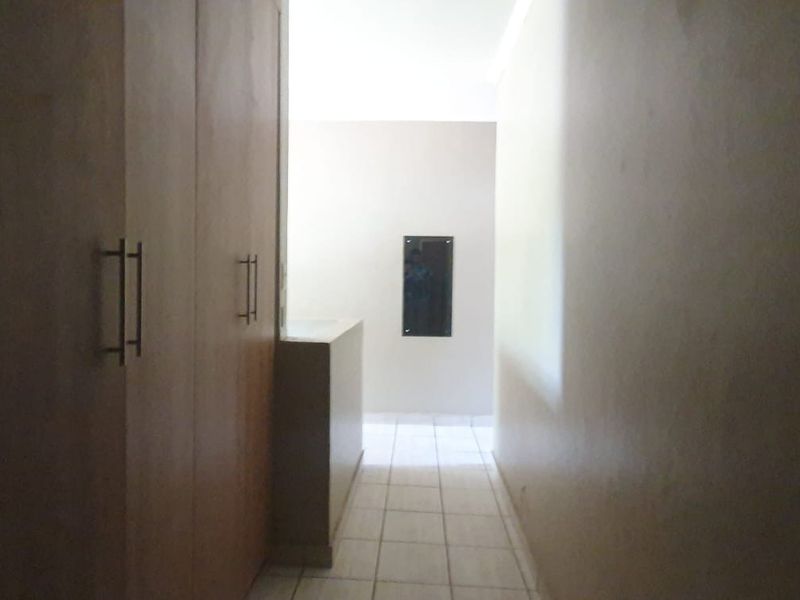 PRIME INVESTMENT OPPORTUNITY IN ABELIA COMPLEX - Photo 10