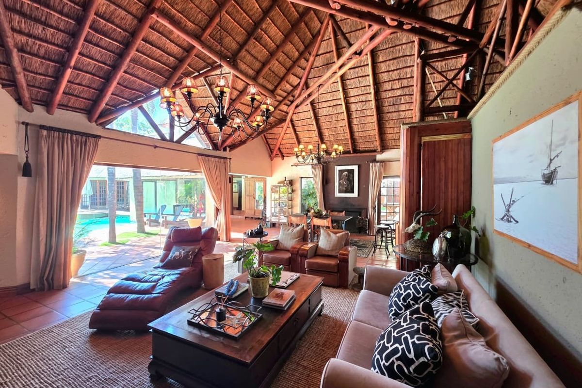 Luxurious Thatched-Roof Estate Home with Tennis Court - Photo 5