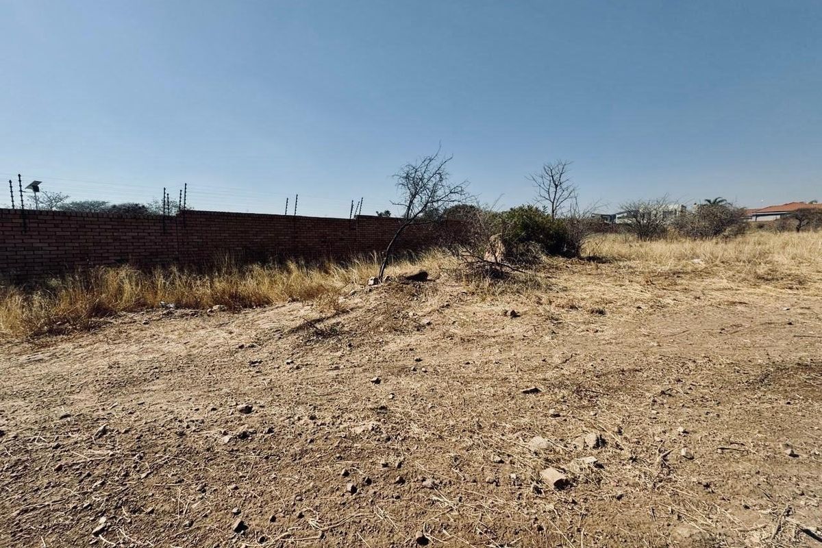 Prime Development Opportunity in Bendor, Polokwane: Residential Land with Potential for 23 Units. - Photo 3