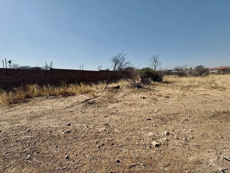 Prime Development Opportunity in Bendor, Polokwane: Residential Land with Potential for 23 Units. - Photo 3