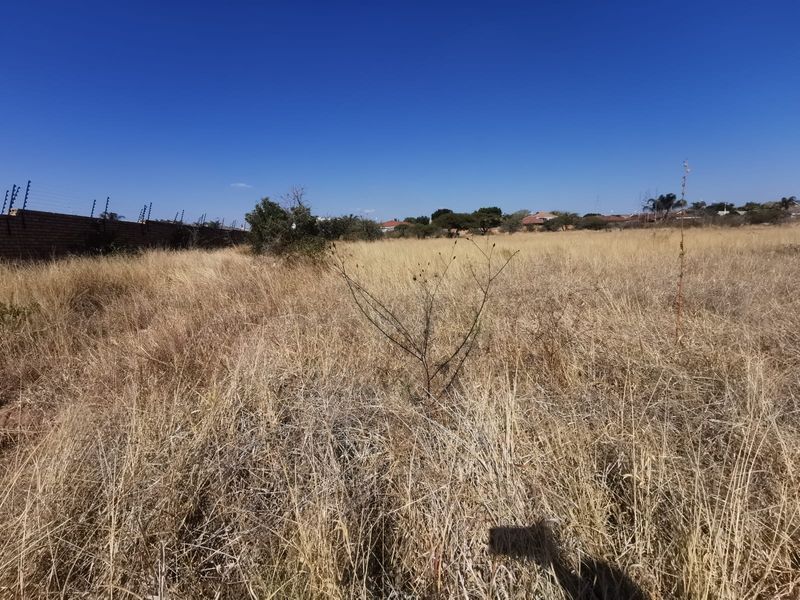 Prime Development Opportunity in Bendor, Polokwane: Residential Land with Potential for 23 Units. - Photo 9