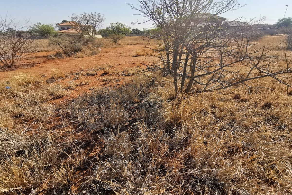 Freestanding Vacant Stand in Bendor - Photo 2