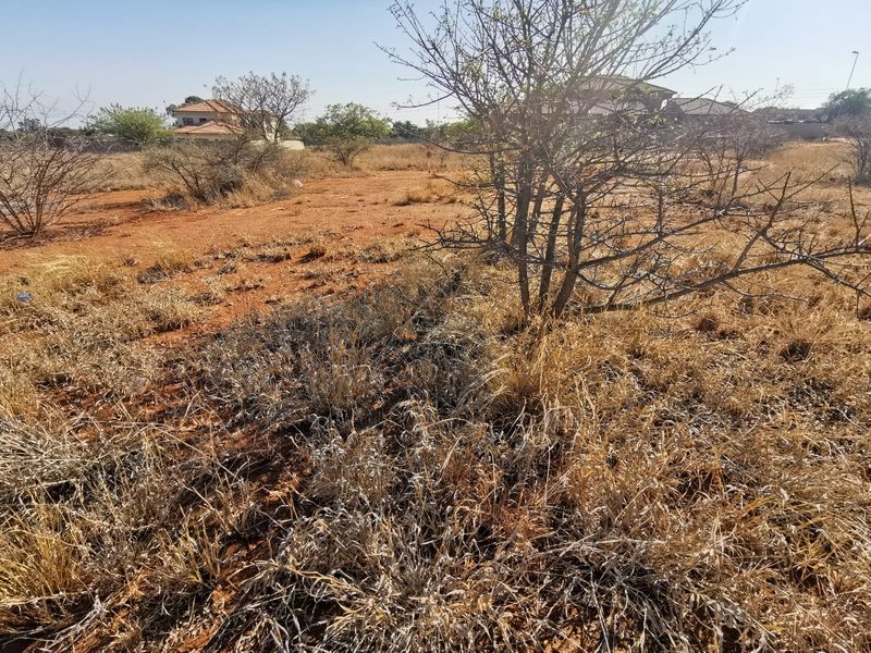 Freestanding Vacant Stand in Bendor - Photo 2