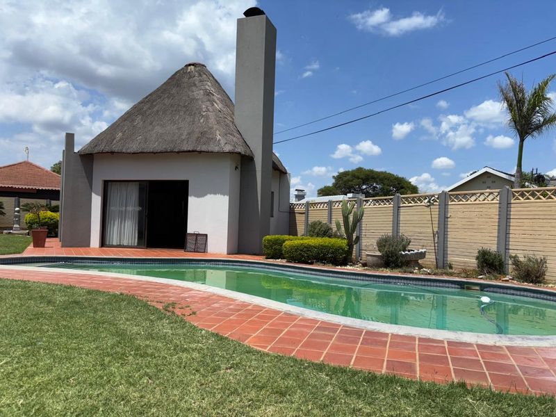 Luxurious Double-Story Home in Sought-After Trim Park, Mokopane. - Photo 5