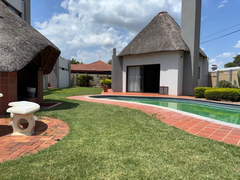 Luxurious Double-Story Home in Sought-After Trim Park, Mokopane. - Photo 6
