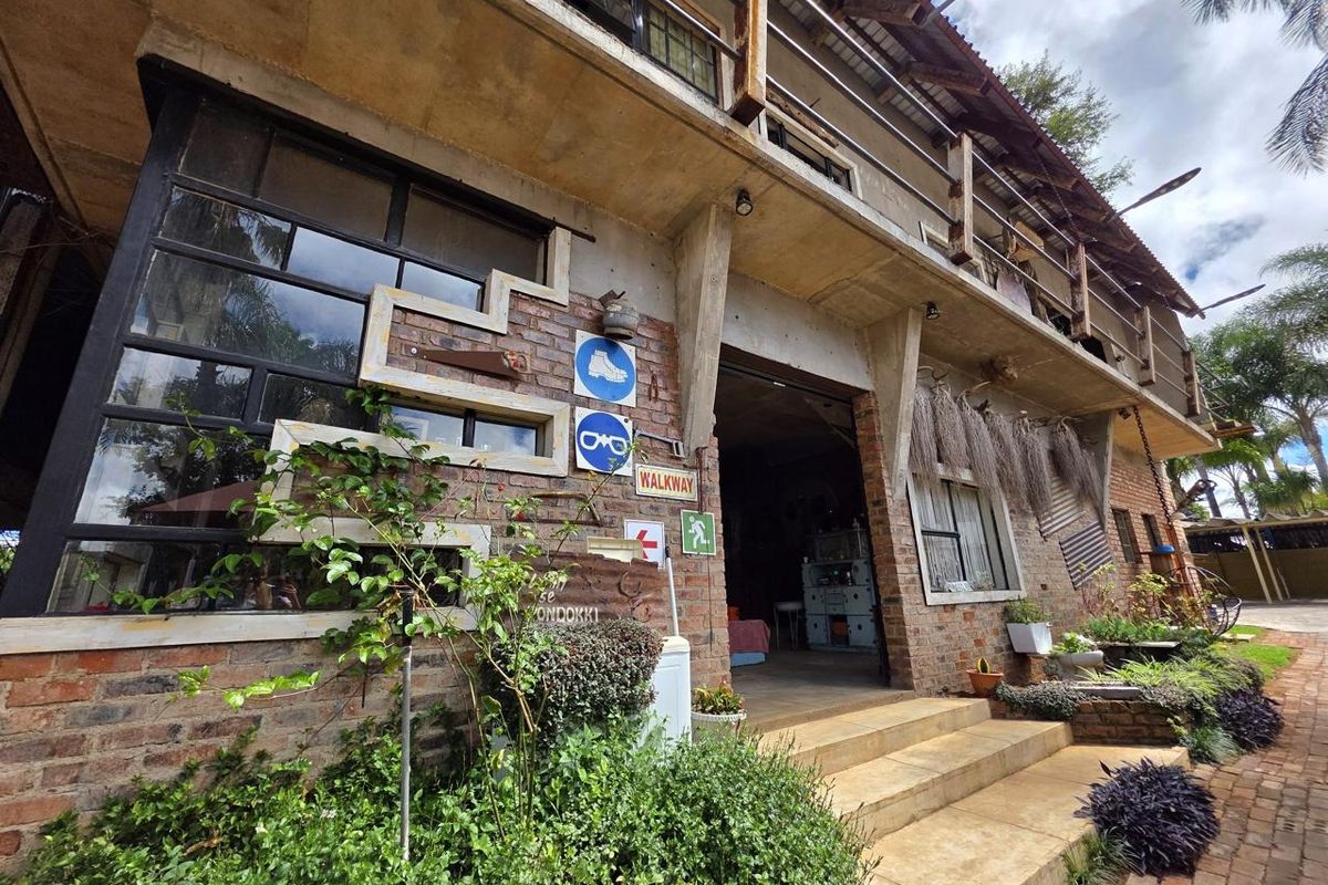 PRIME GUESTHOUSE INVESTMENT OPPORTUNITY IN POLOKWANE - Photo 4