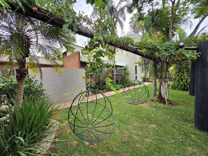 PRIME GUESTHOUSE INVESTMENT OPPORTUNITY IN POLOKWANE - Photo 3