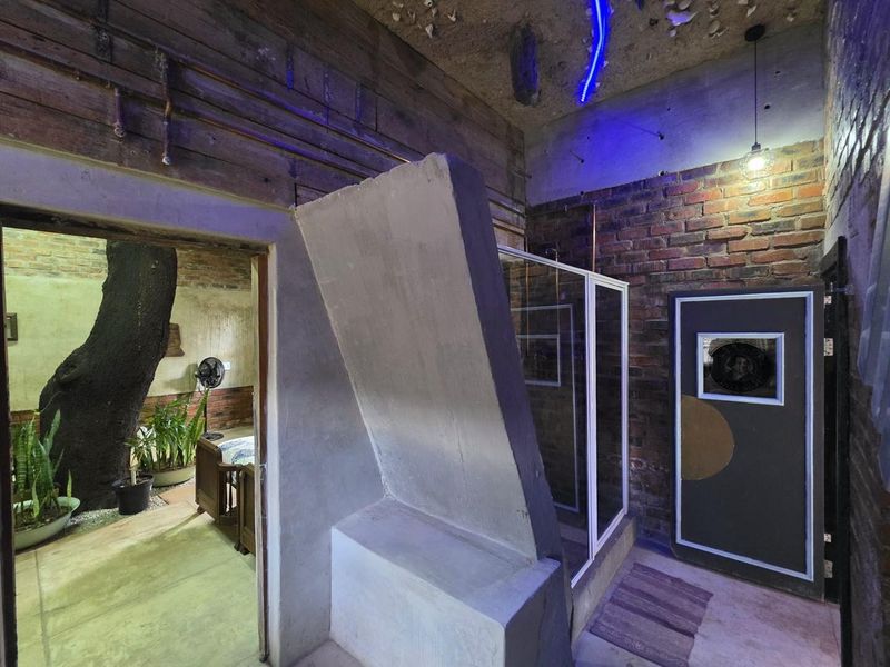 PRIME GUESTHOUSE INVESTMENT OPPORTUNITY IN POLOKWANE - Photo 8