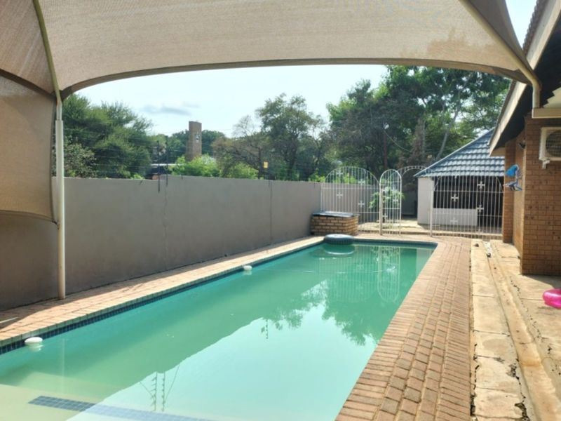 Exquisite Family Oasis in Chroompark, Mokopane. - Photo 4
