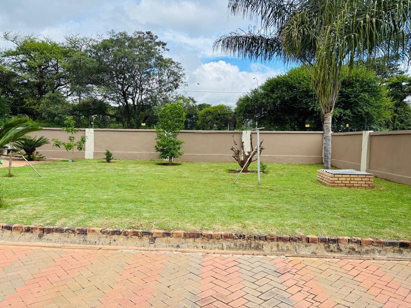 Exquisite Family Oasis in Chroompark, Mokopane. - Photo 8