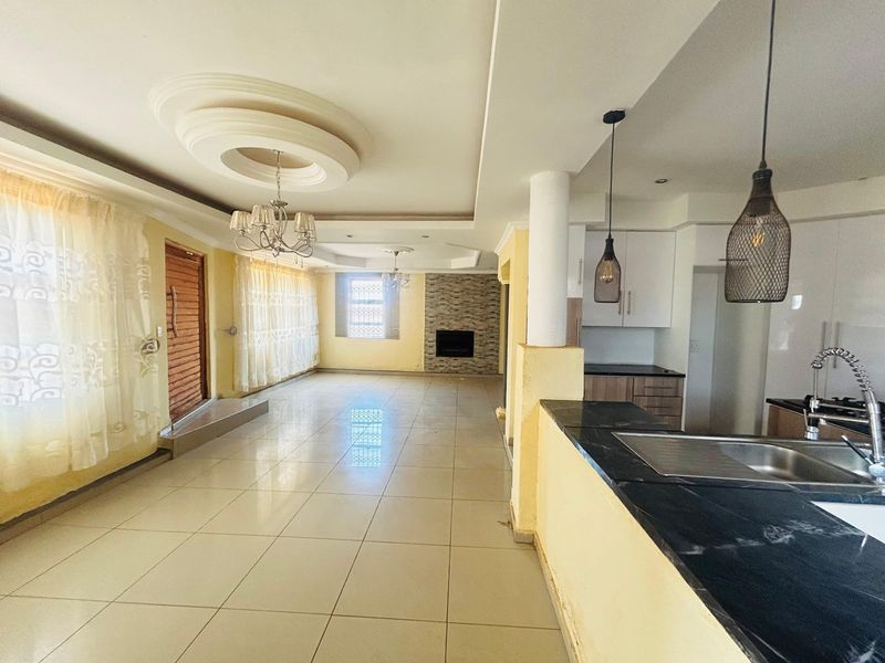 MODERN HOME IN MZOMBANA VILLAGE WITH BOREHOLE AND SEWER CONNECTION!! - Photo 2