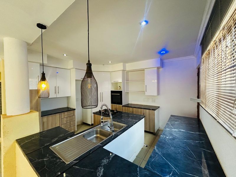 MODERN HOME IN MZOMBANA VILLAGE WITH BOREHOLE AND SEWER CONNECTION!! - Photo 5