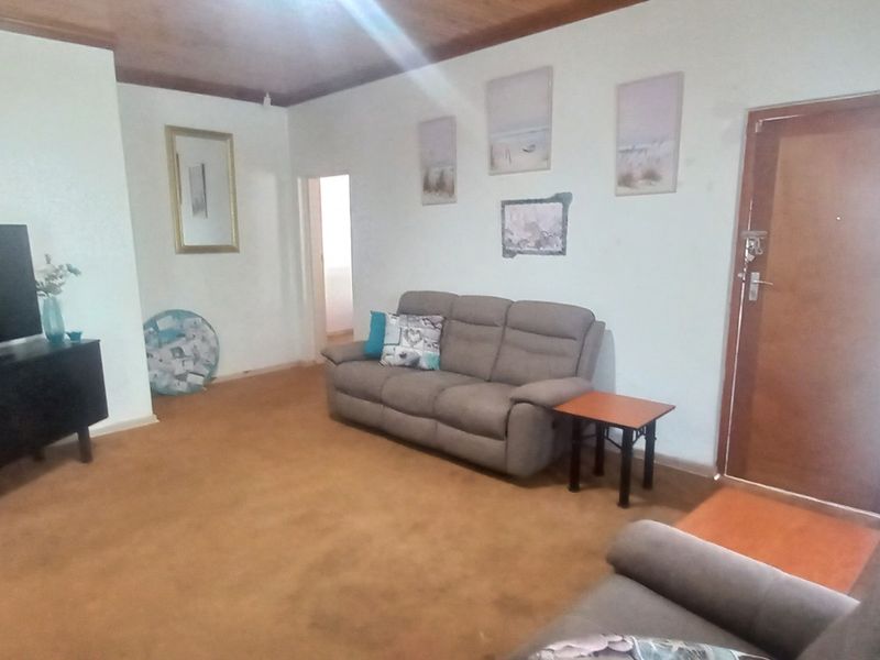 Prime Investment Opportunity – 1,586m2 Stand | Cash Buyers Only - Photo 2