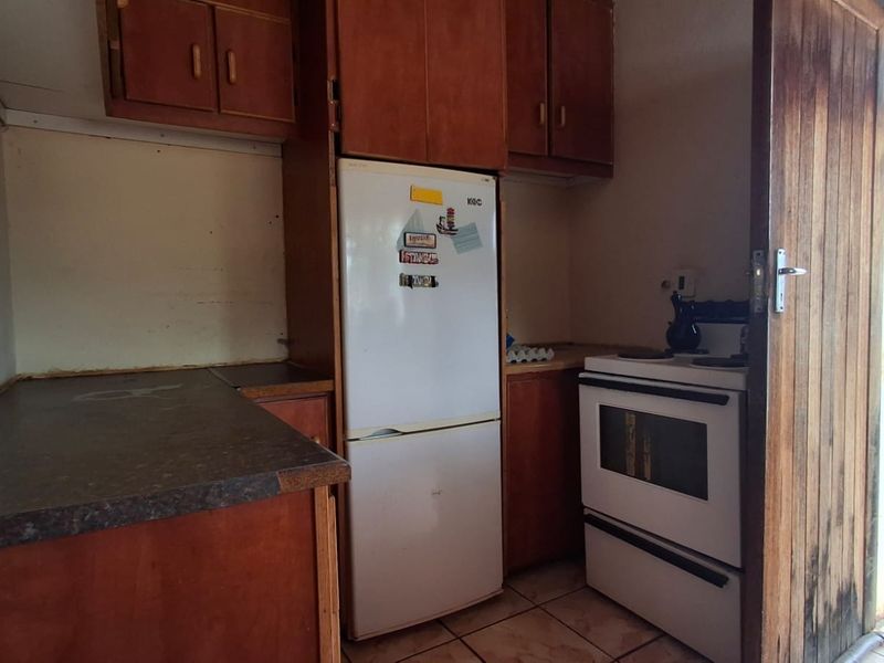 FAMILY HOME FOR SALE IN LENYENYE – SPACE, LOCATION & VALUE! - Photo 6
