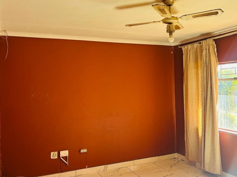 Charming Family Home with Endless Potential in the Peaceful Heart of Nylpark, Mokopane - Photo 8