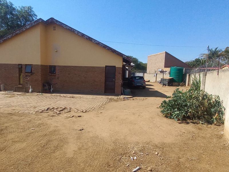 Investment Opportunity – Prime Property with Huge Rental Potential - Photo 3