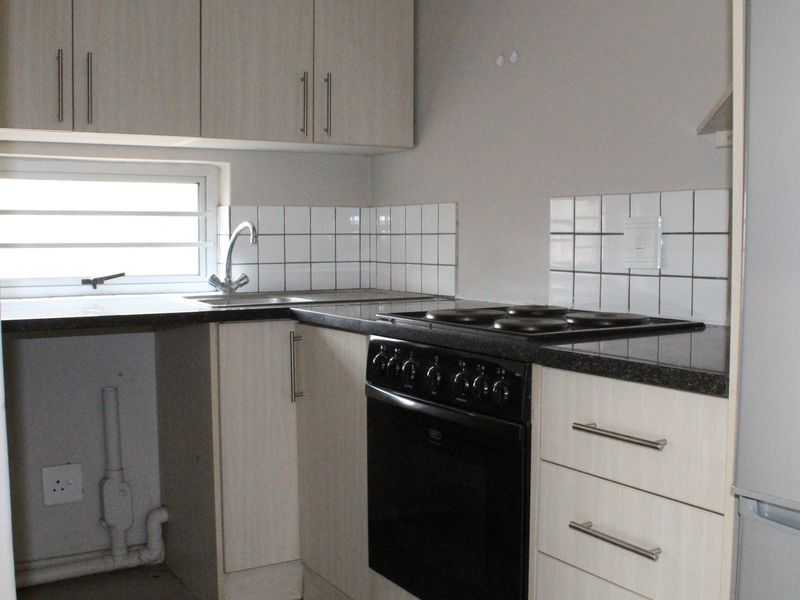 Beautiful and modern - Photo 5