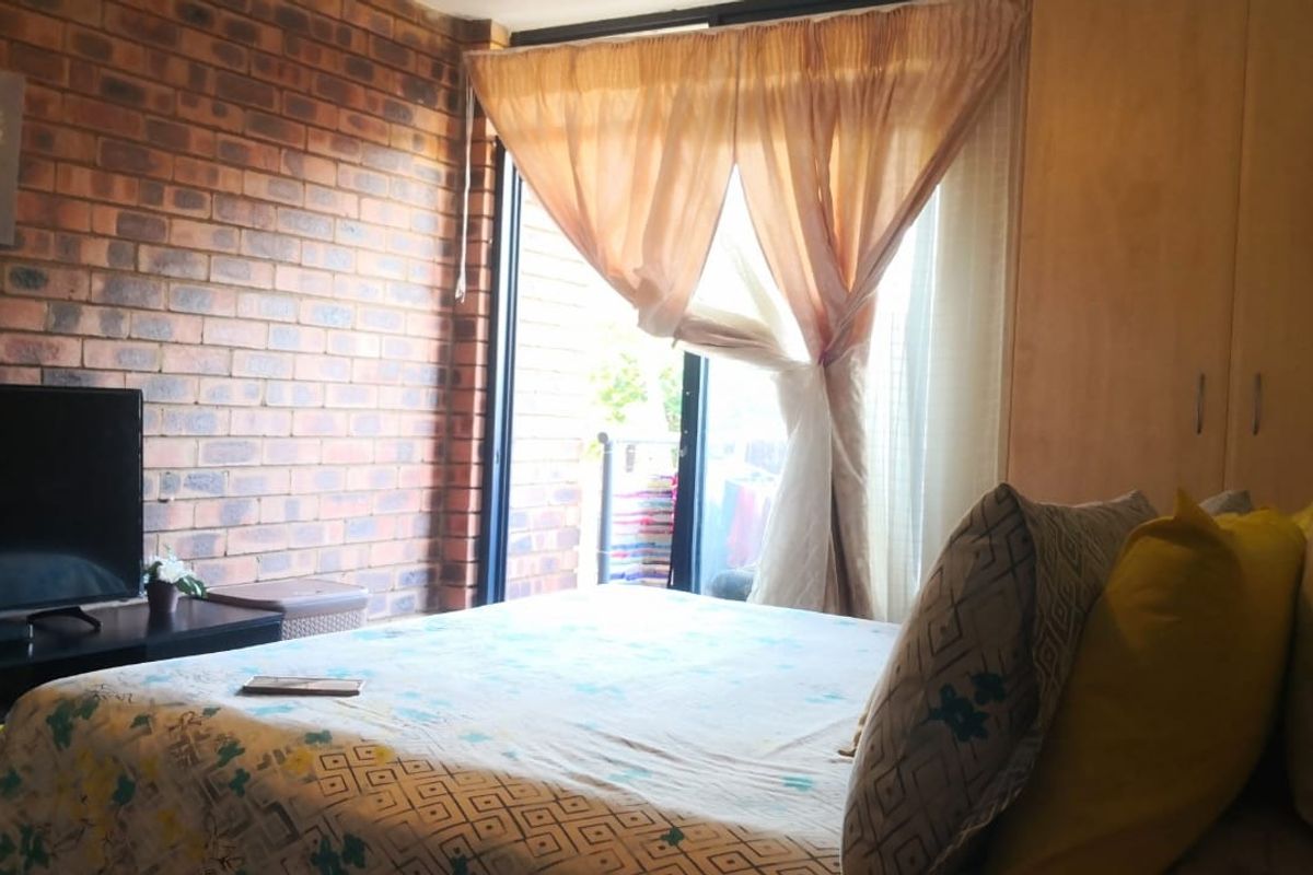 Spacious apartment - Photo 5