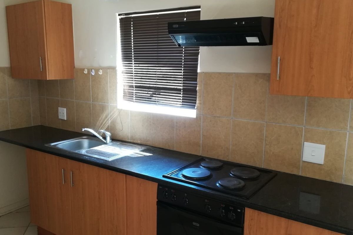 Beautiful one - bedroom apartment for sale - Potchefstroom - Photo 2