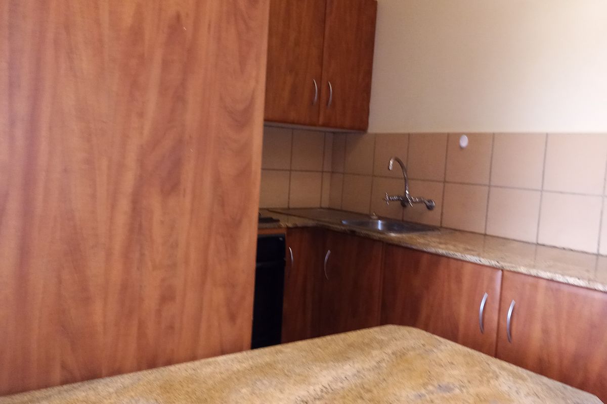 Bachelor's apartment in Dassierand - Photo 4