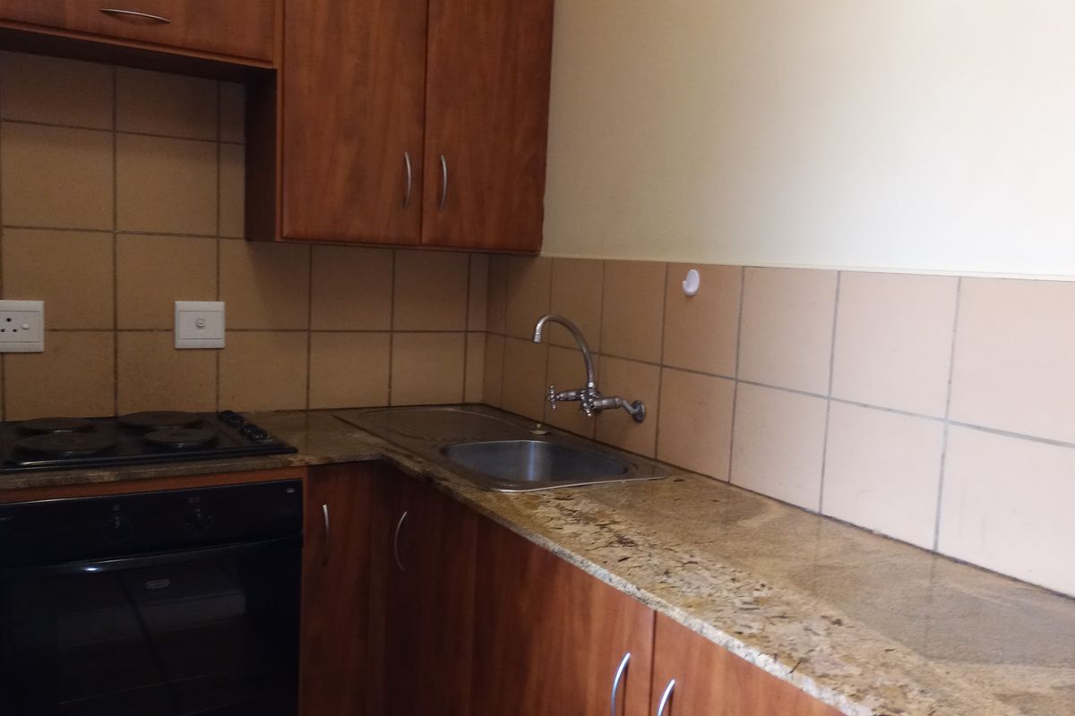 Bachelor's apartment in Dassierand - Photo 3