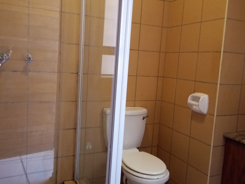 Bachelor's apartment in Dassierand - Photo 8