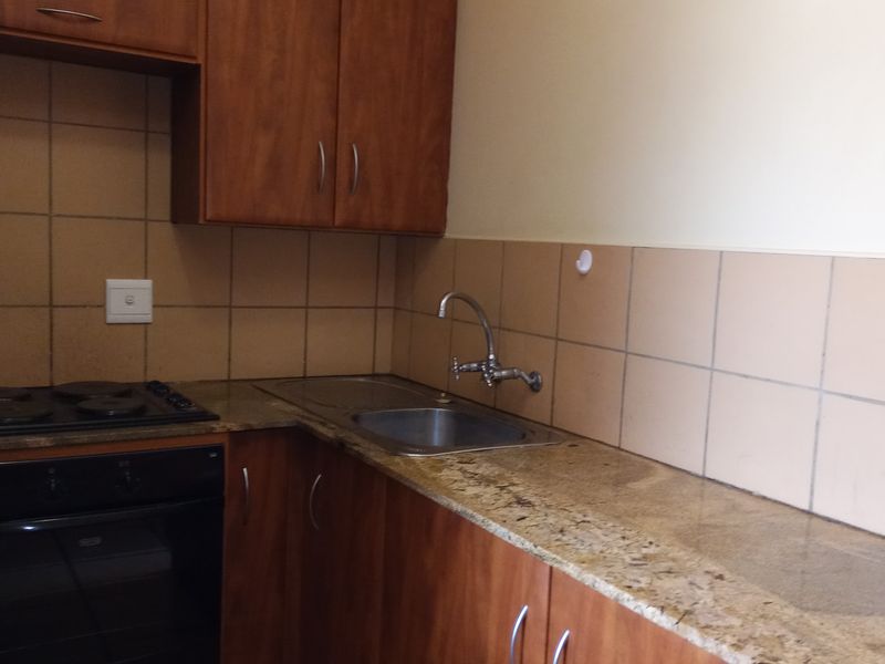 Bachelor's apartment - Photo 3