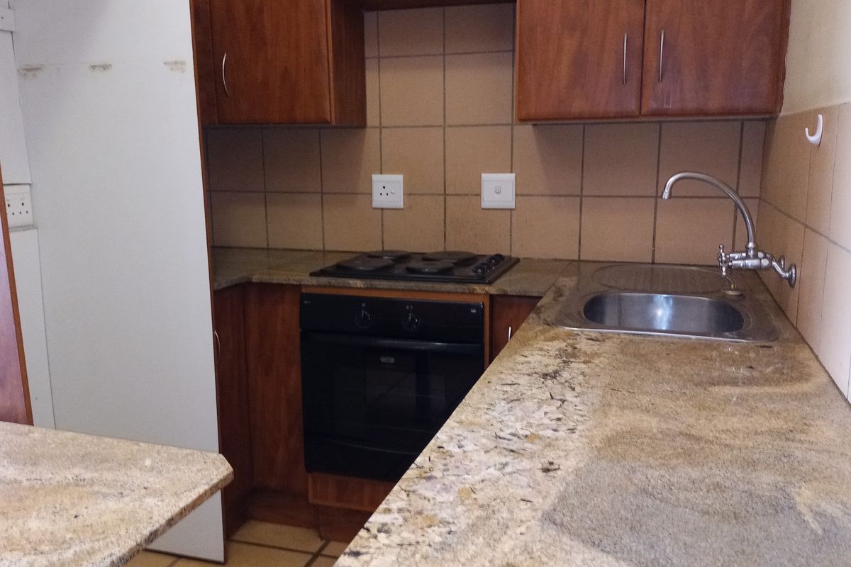 Bachelor's apartment - Photo 2