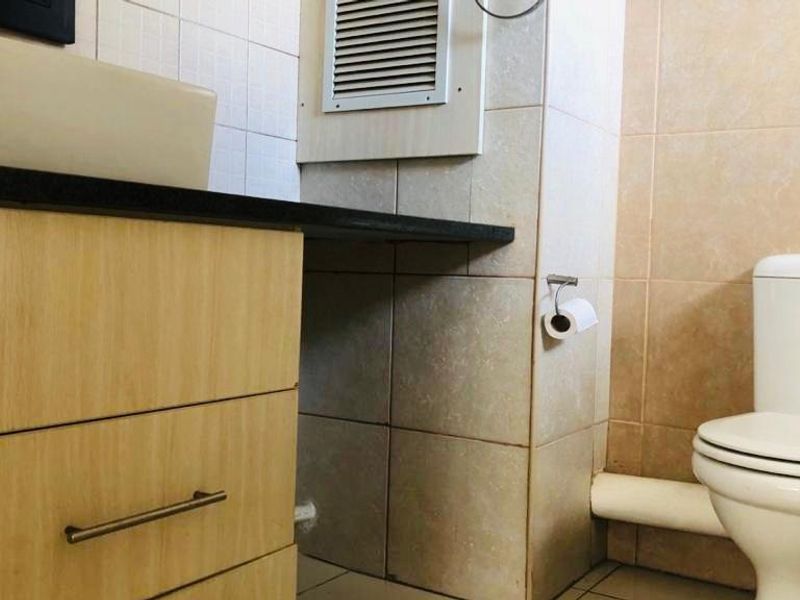 Modern and secure apartment - Photo 5