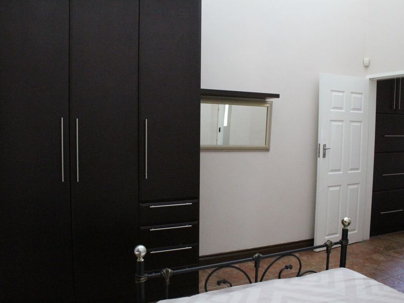 What an amazing apartment! - Photo 10