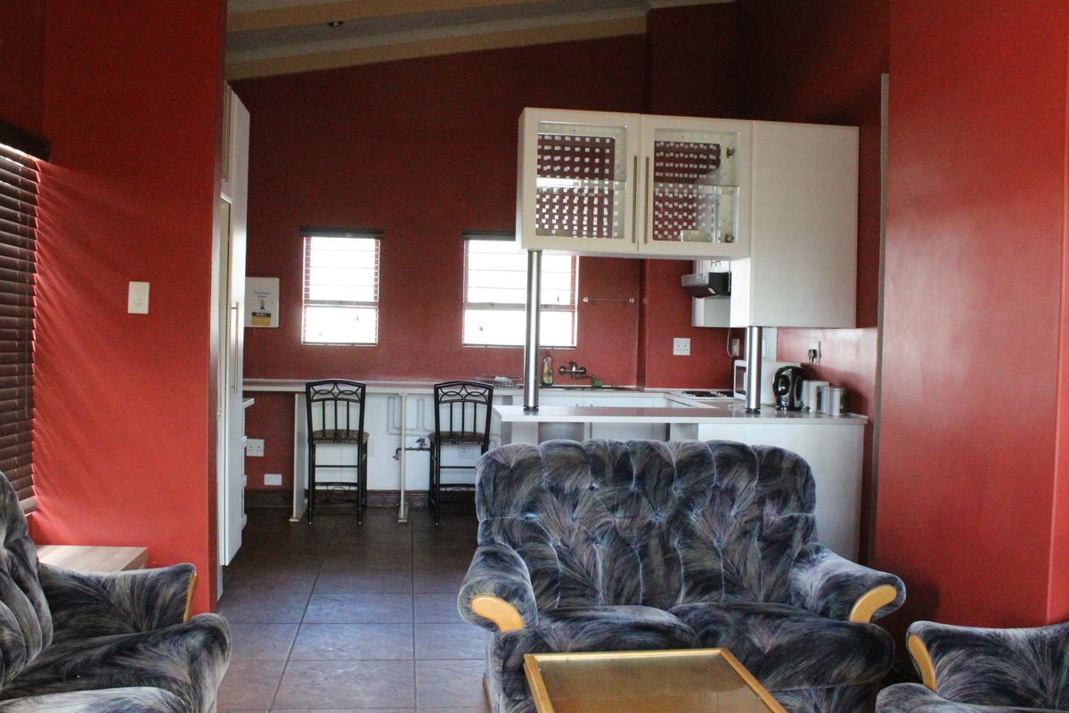 What an amazing apartment! - Photo 3