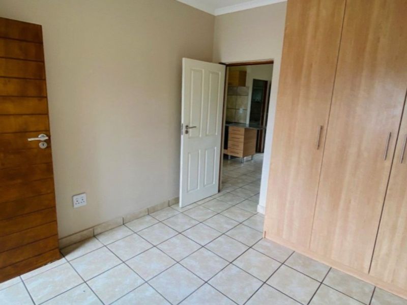 Spacious apartment with modern finishes - Photo 3