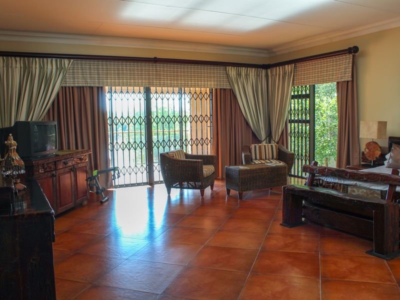Incredible and magnificent property! - Photo 8