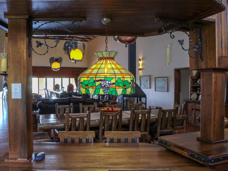 Incredible and magnificent property! - Photo 10