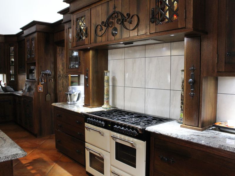 Incredible and magnificent property! - Photo 9