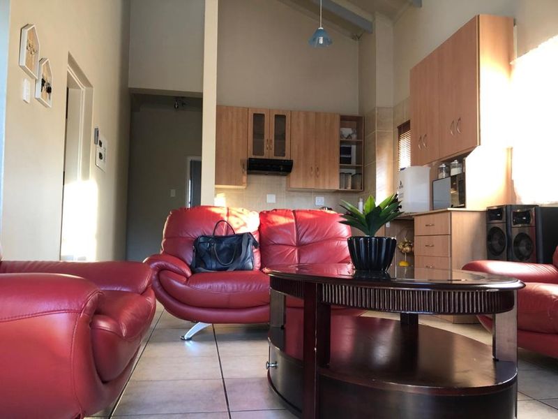 What an absolute gem! - Photo 4