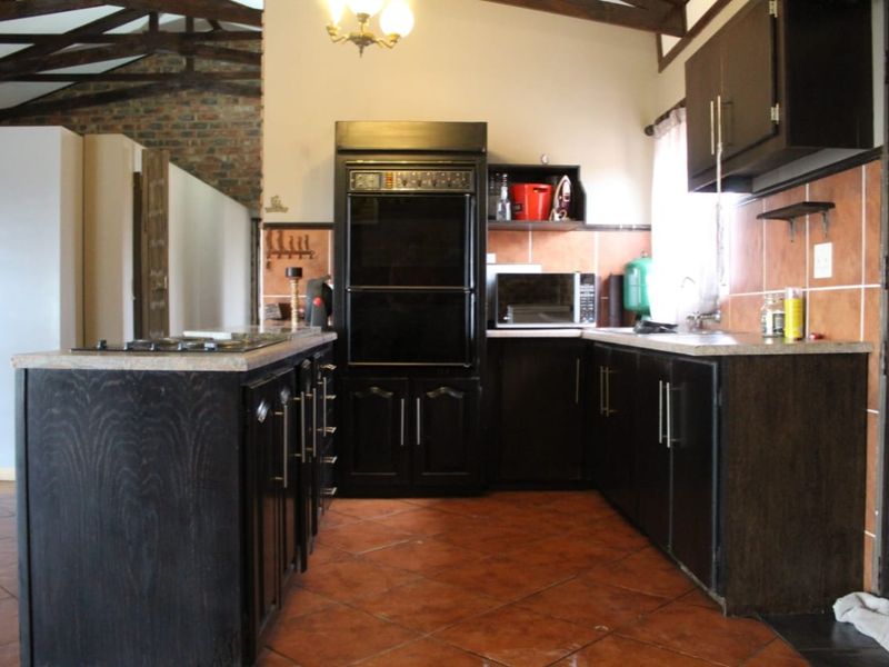 A smallholding with a twist! - Photo 9