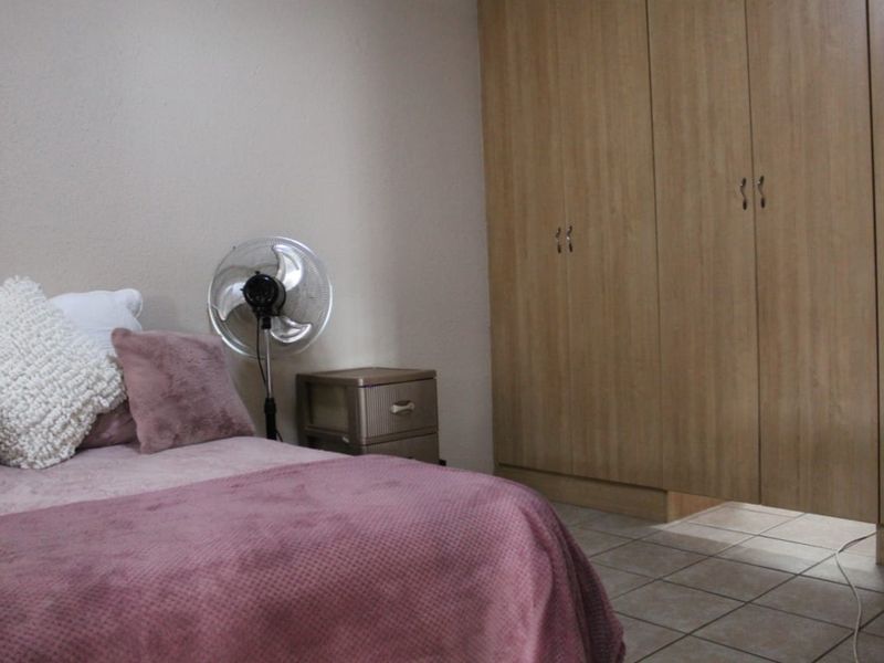 Spacious, modern and upmarket! - Photo 6