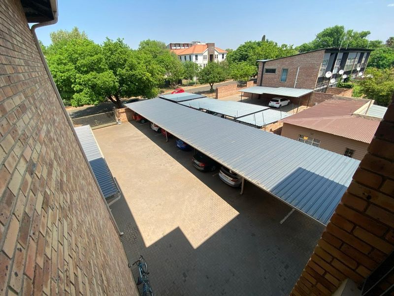 Student apartment in prime area for sale - Potchefstroom - Photo 6