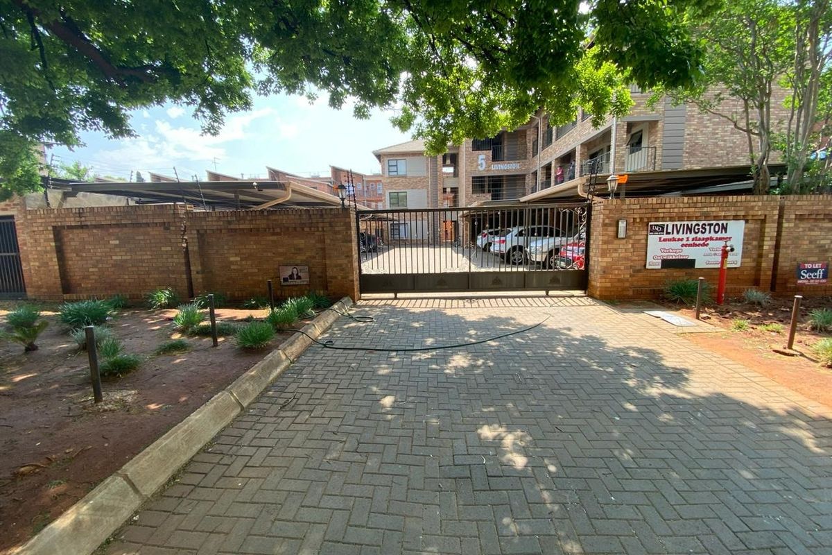 Student apartment in prime area for sale - Potchefstroom - Photo 2